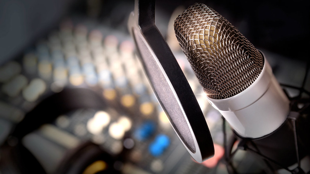 A picture of a radio microphone